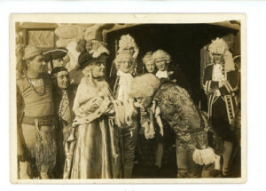 Still image from 1917 film Sprit of 76