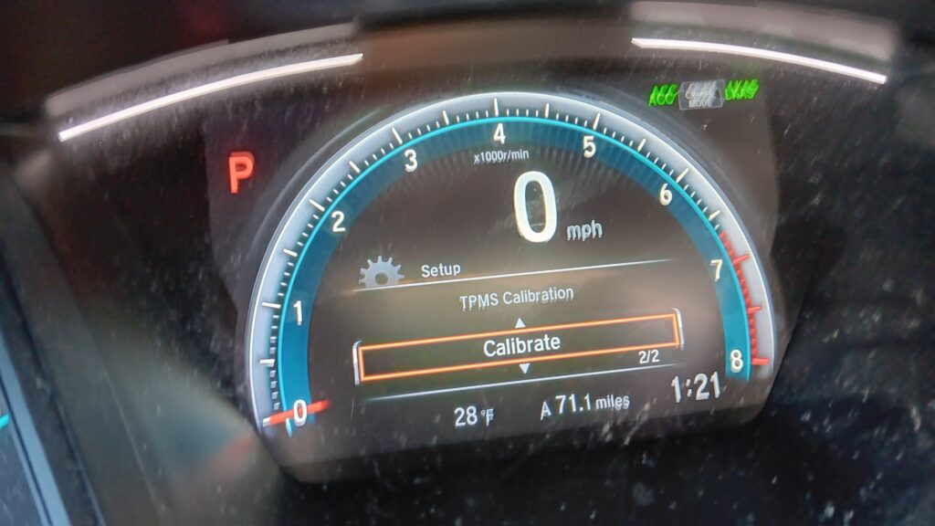 Honda dashboard showing "Calibrate" for TPMS