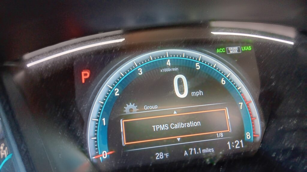 Honda dashboard showing "TPMS Calibration"